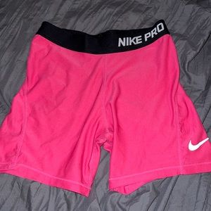 COPY - Nike pros pink shorts
